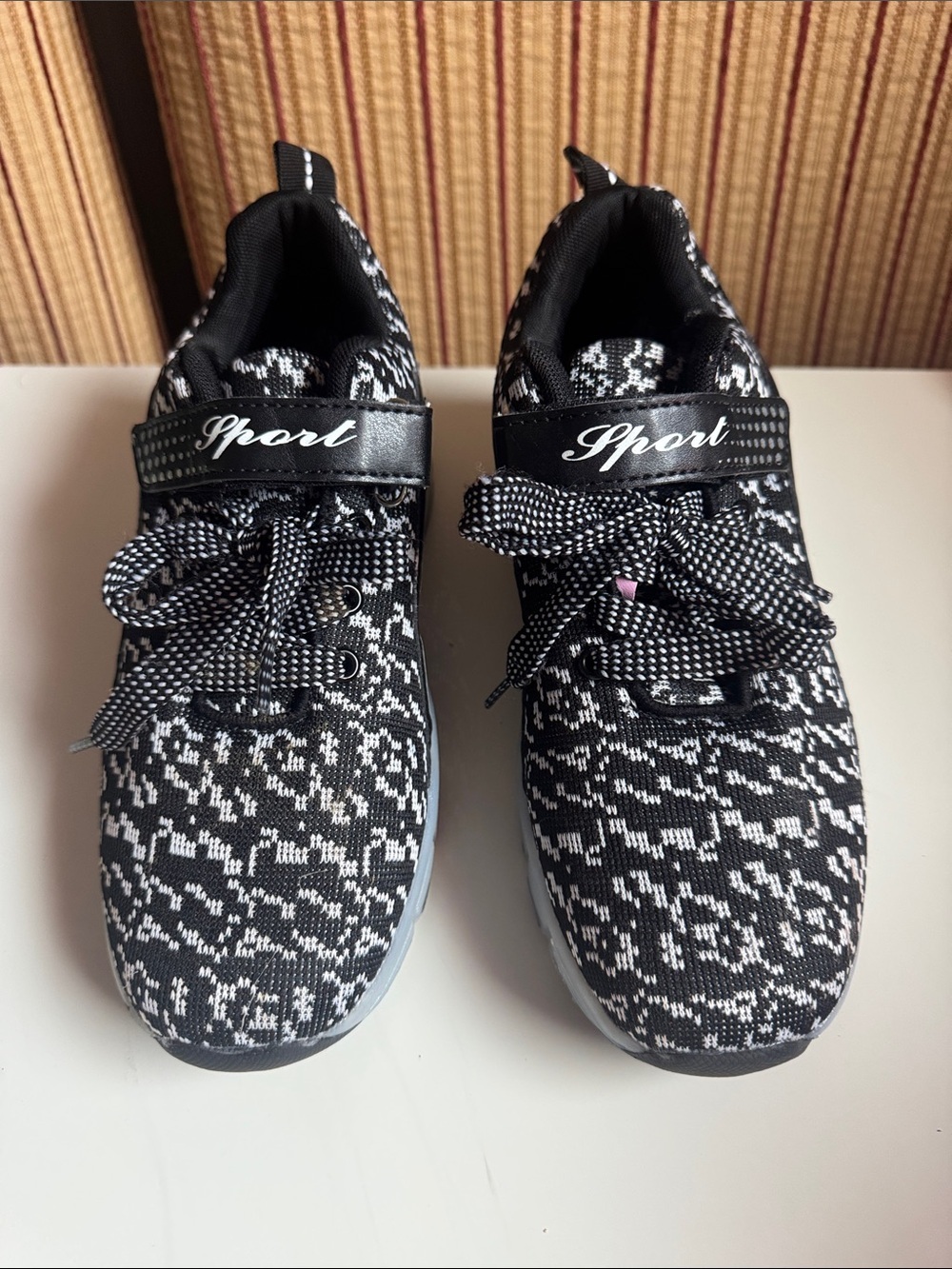 Sporto Kids Black & White Knit Athletic Sneakers
